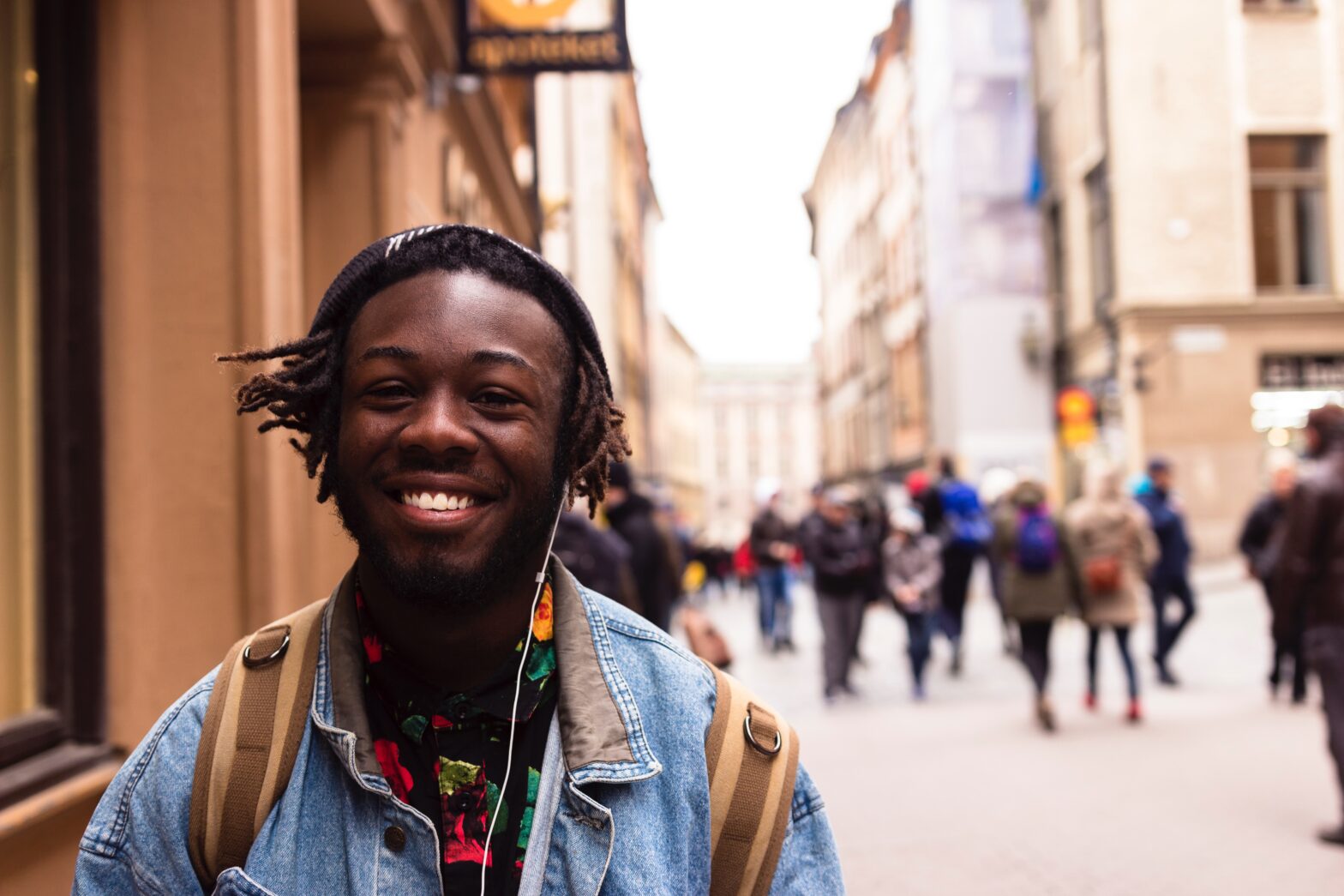 Fly Travel Gear for Students on a Budget